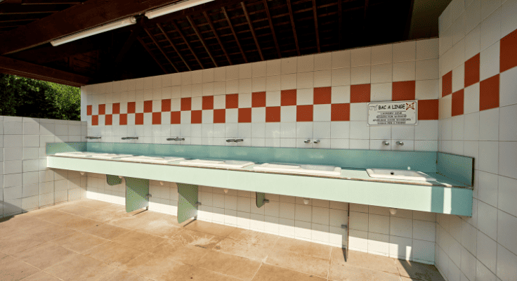 sanitaires La Vallée