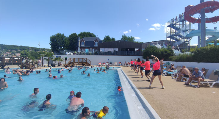 parc-aquatique-la-vallee-piscine-exterieure