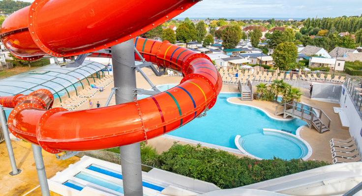 Espace aquatique, camping la Vallée - toboggan
